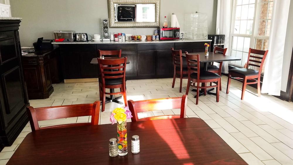 restaurant-cafeteria