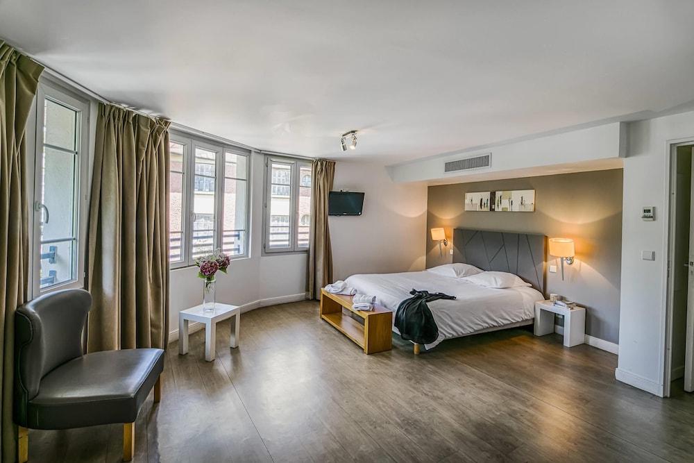 rooms