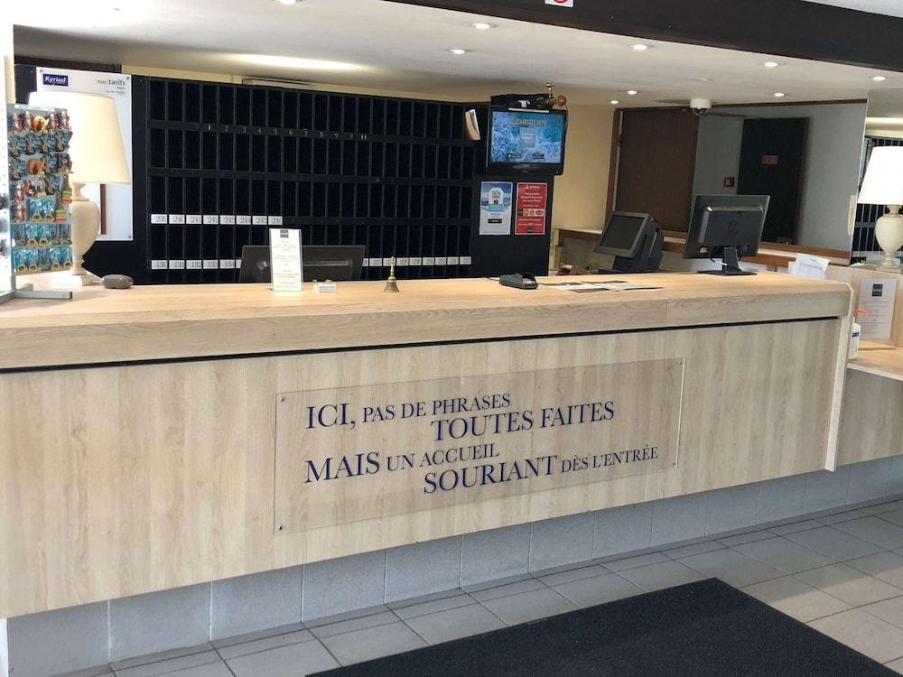 lobby