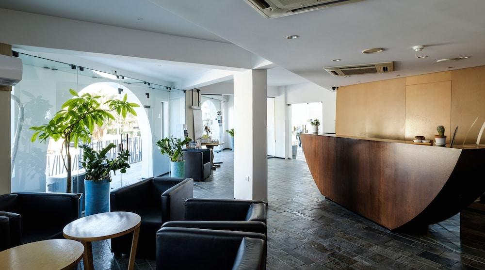 lobby