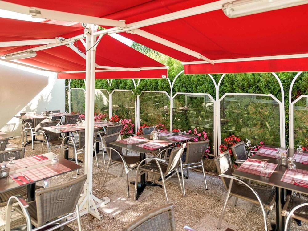 restaurant-cafeteria