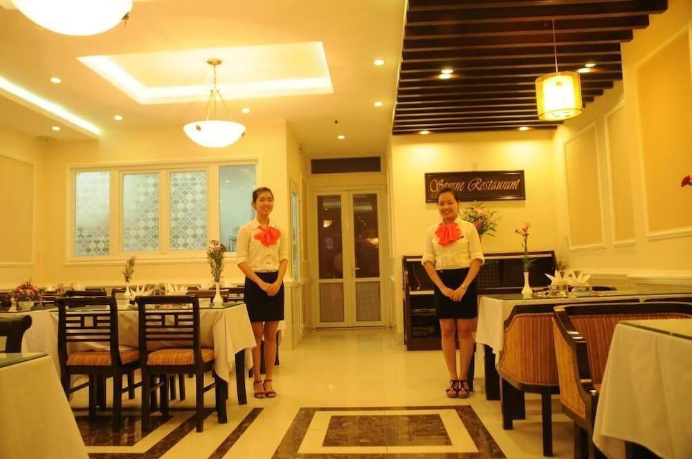 restaurant cafeteria