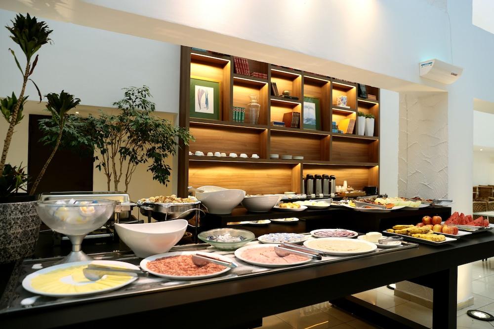 restaurant-cafeteria