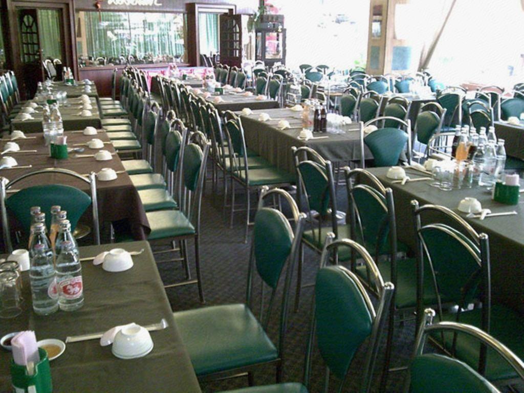 restaurant cafeteria