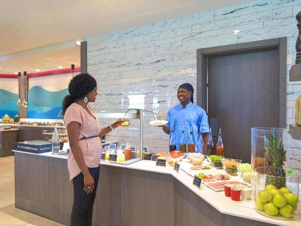 restaurant-cafeteria