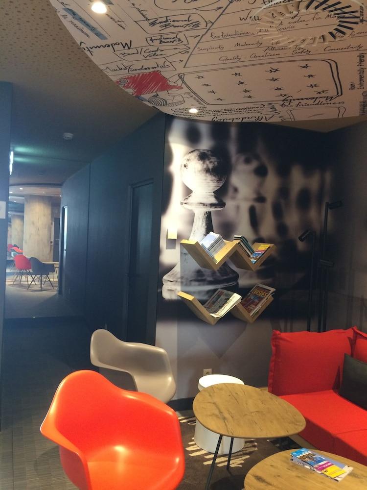 lounge