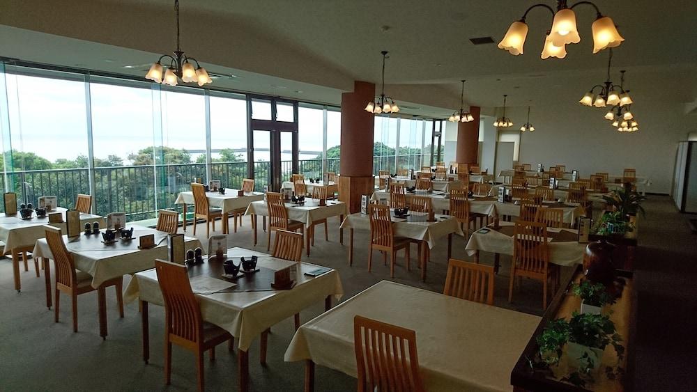 restaurant-cafeteria