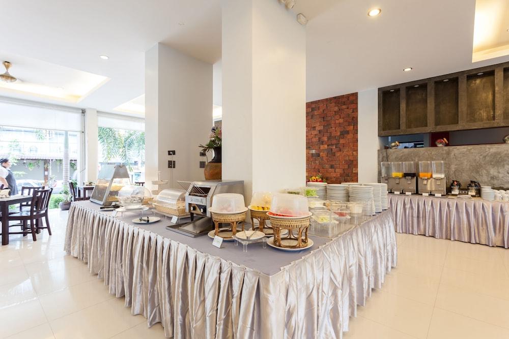restaurant cafeteria