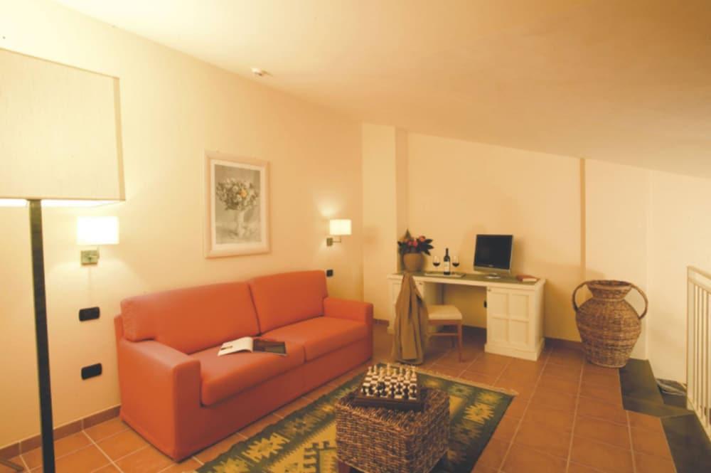 lounge