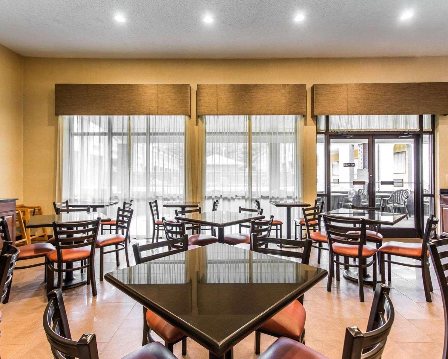restaurant cafeteria