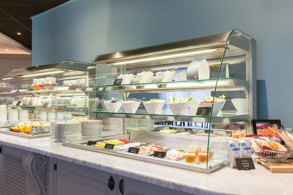 restaurant-cafeteria