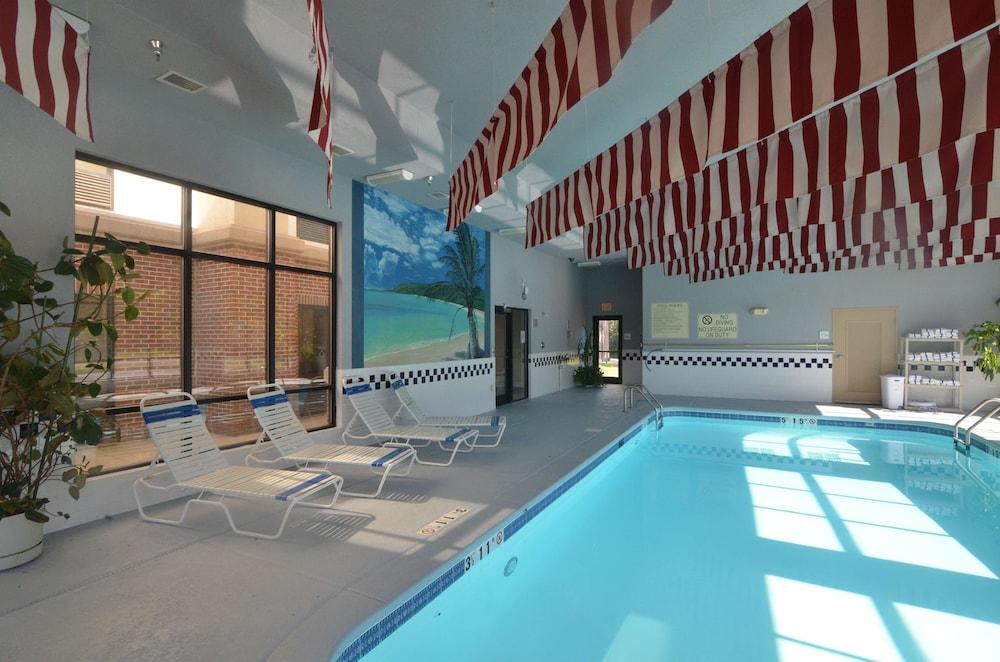 swimming pool spa