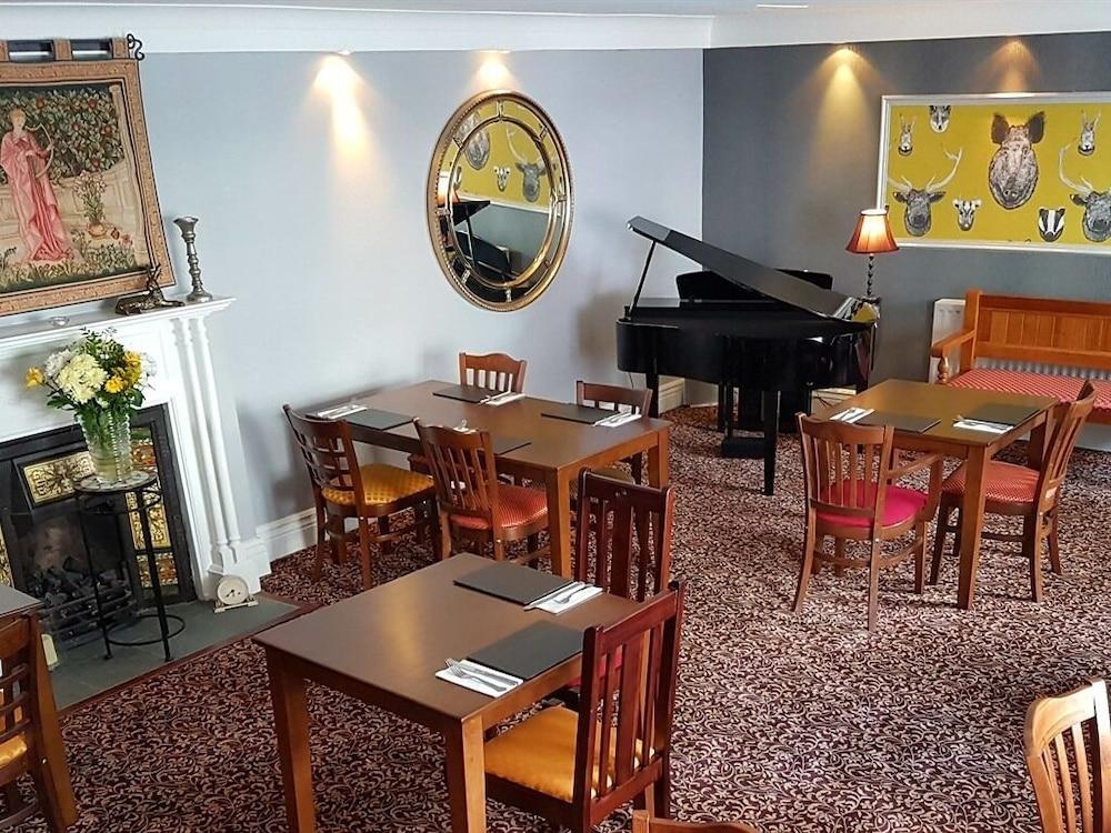restaurant-cafeteria