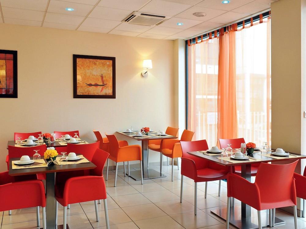 restaurant-cafeteria