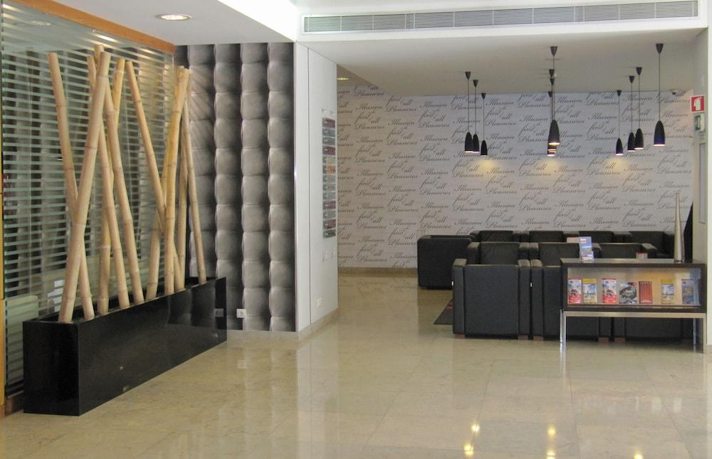 lobby