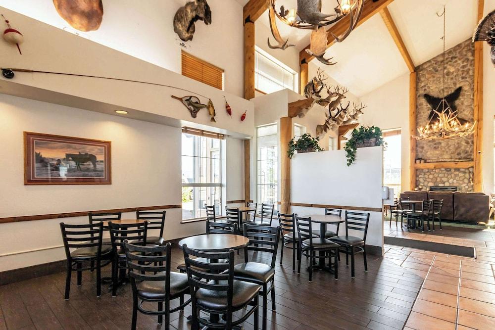 restaurant cafeteria