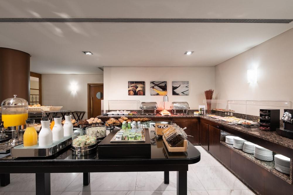 restaurant-cafeteria