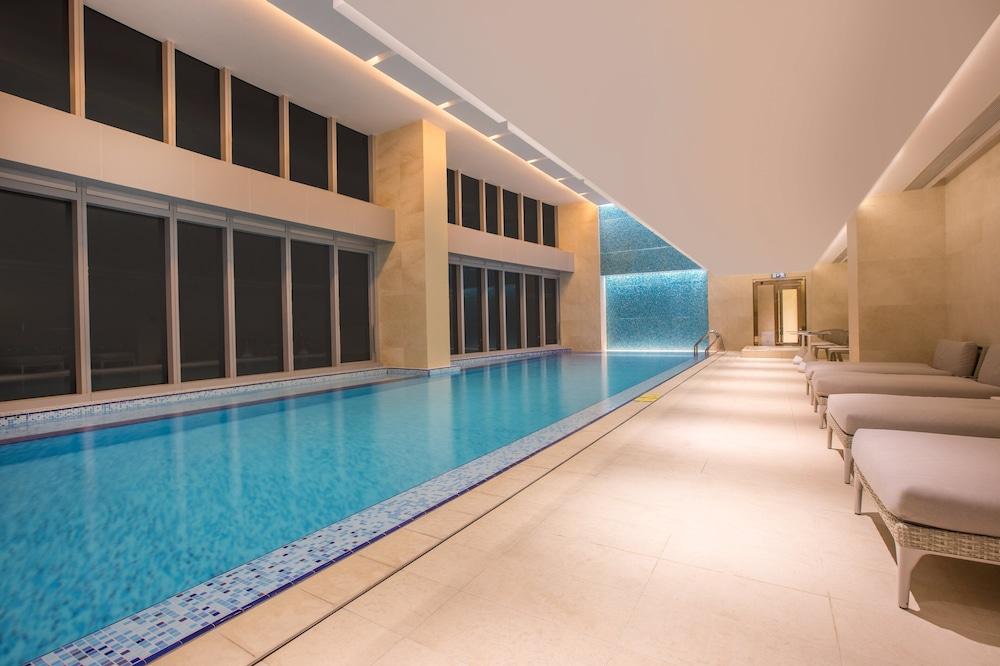 swimming pool spa