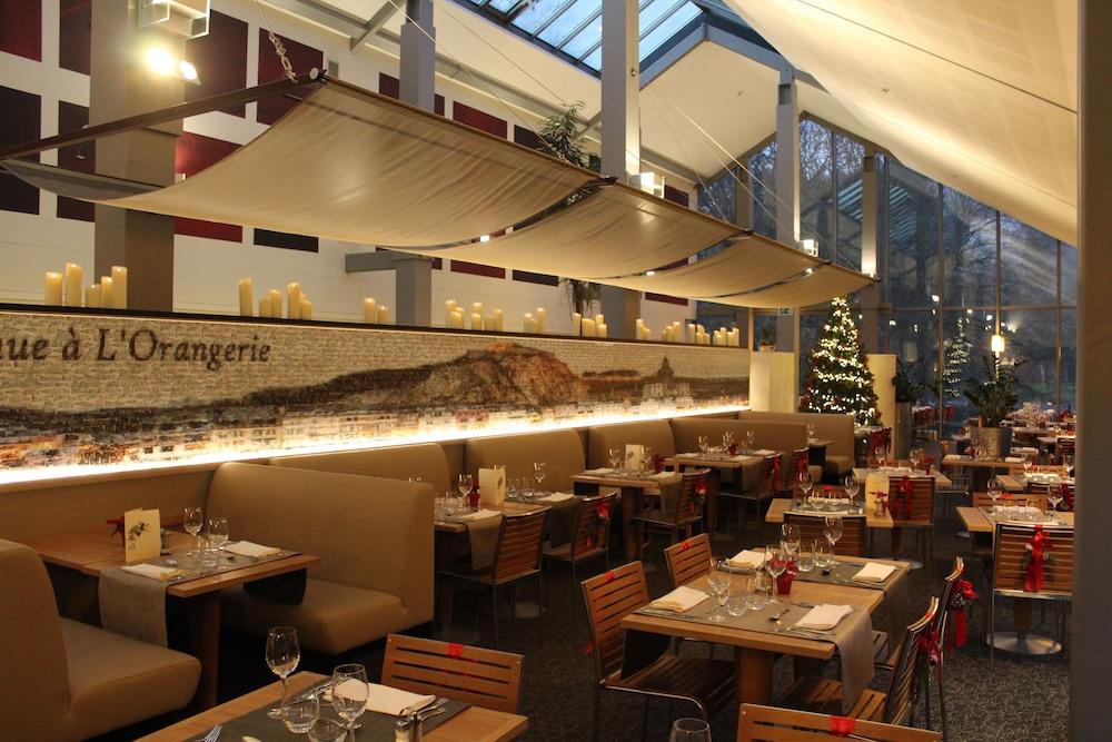 restaurant-cafeteria