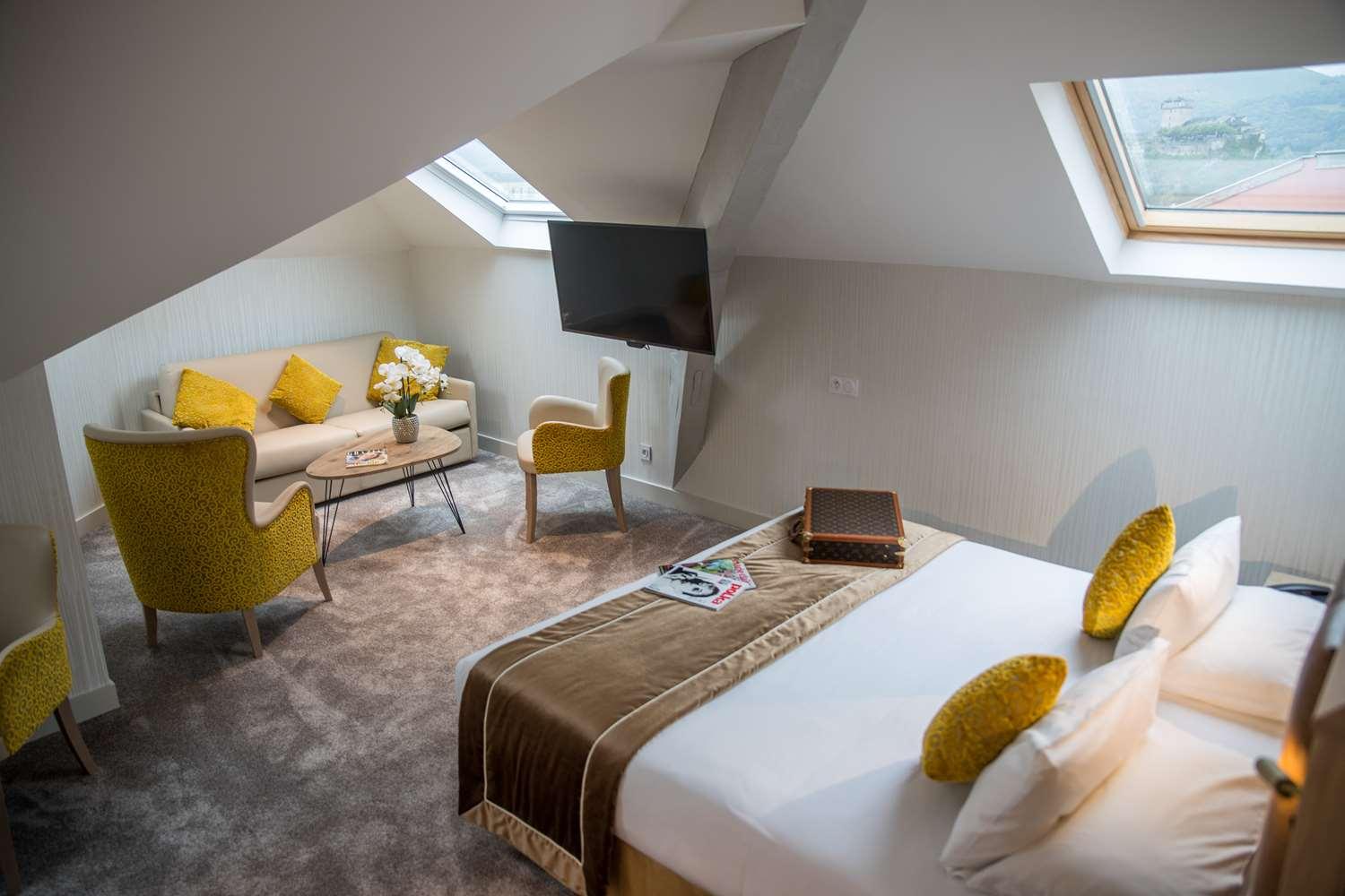 rooms