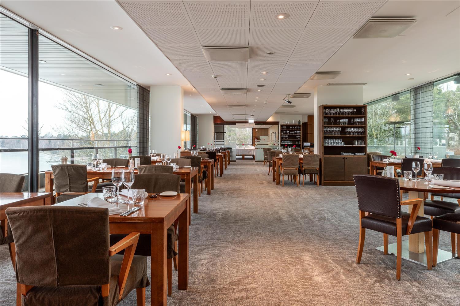 restaurant cafeteria