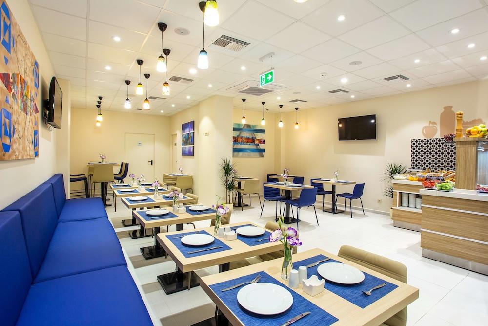 restaurant-cafeteria
