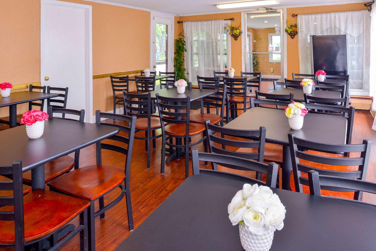 restaurant cafeteria