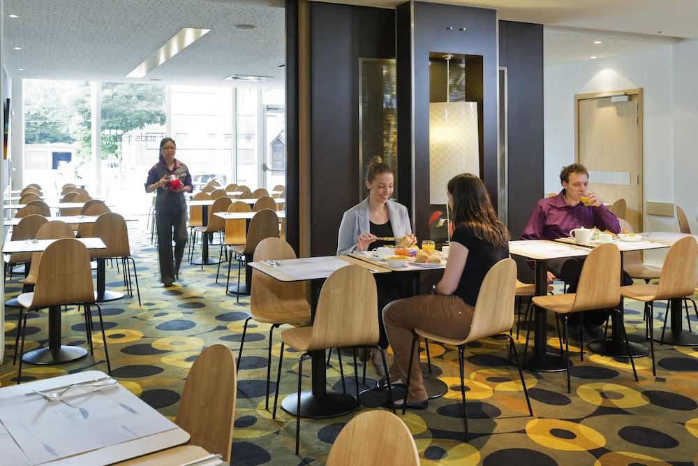 restaurant-cafeteria