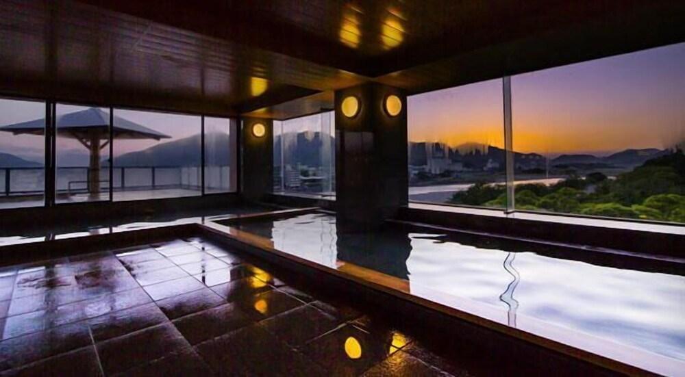 swimming pool spa