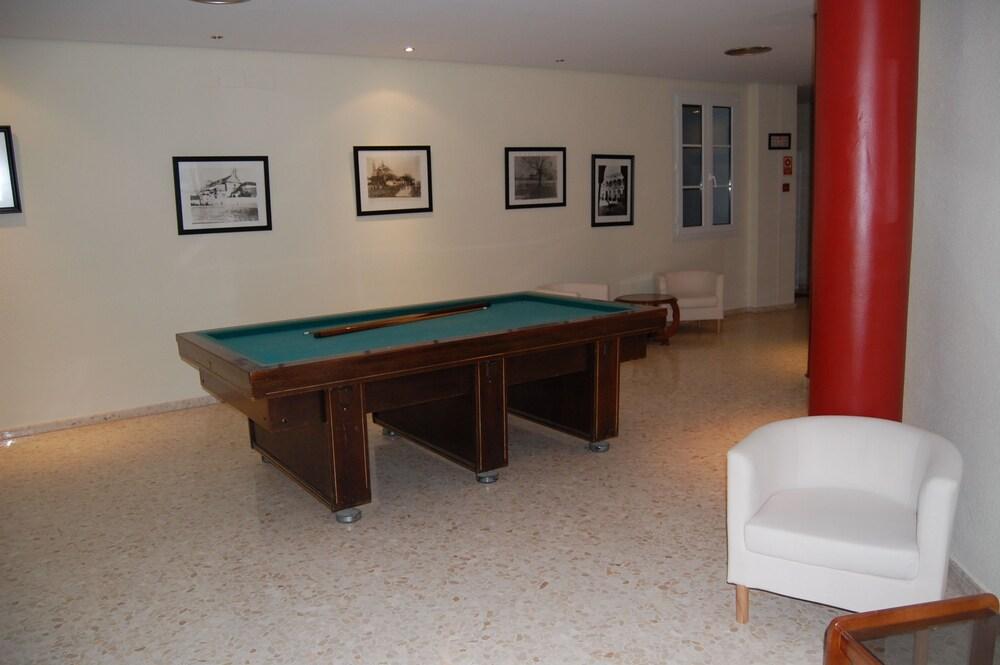 lounge