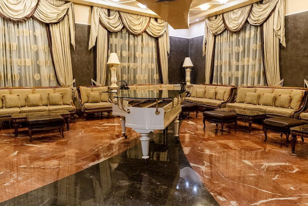 lounge