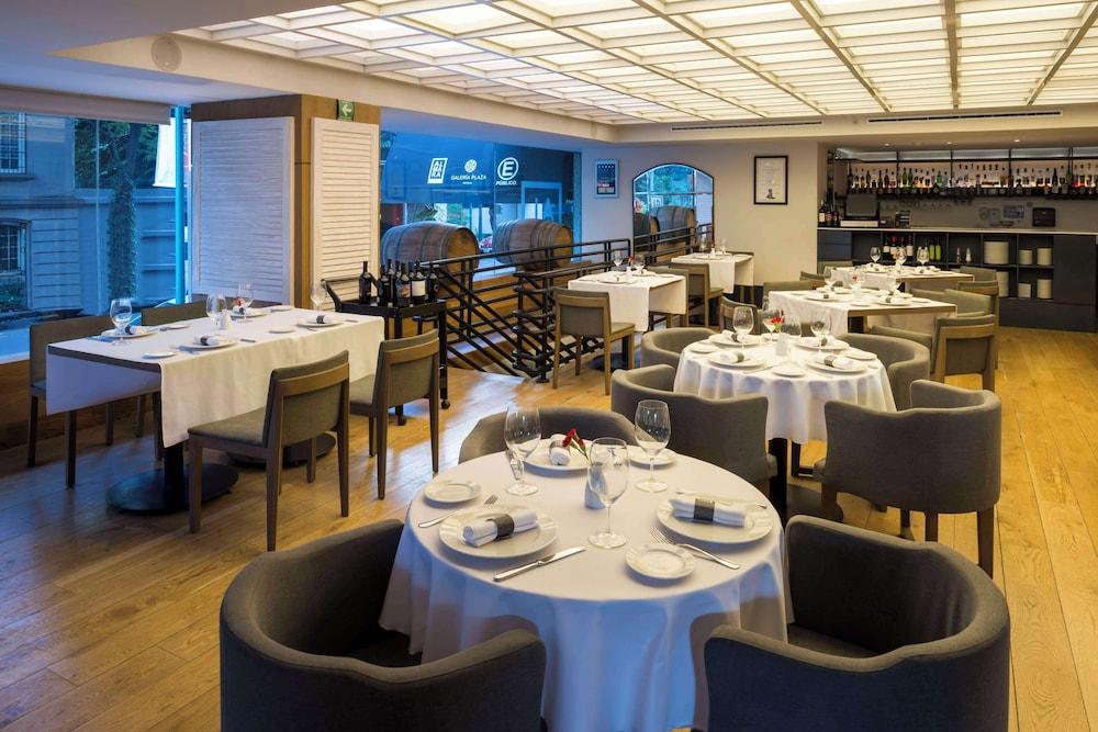 restaurant cafeteria