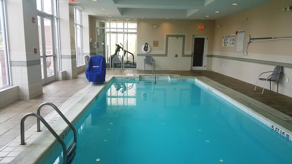 swimming pool spa