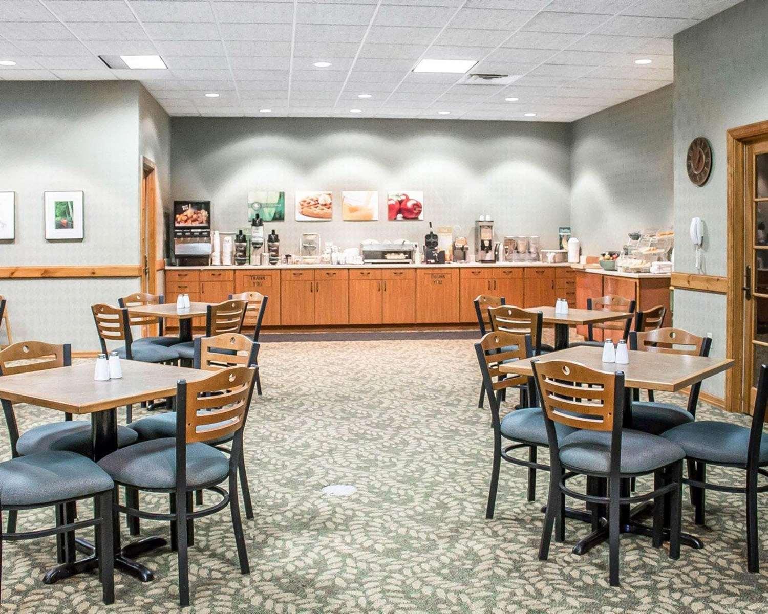 restaurant cafeteria