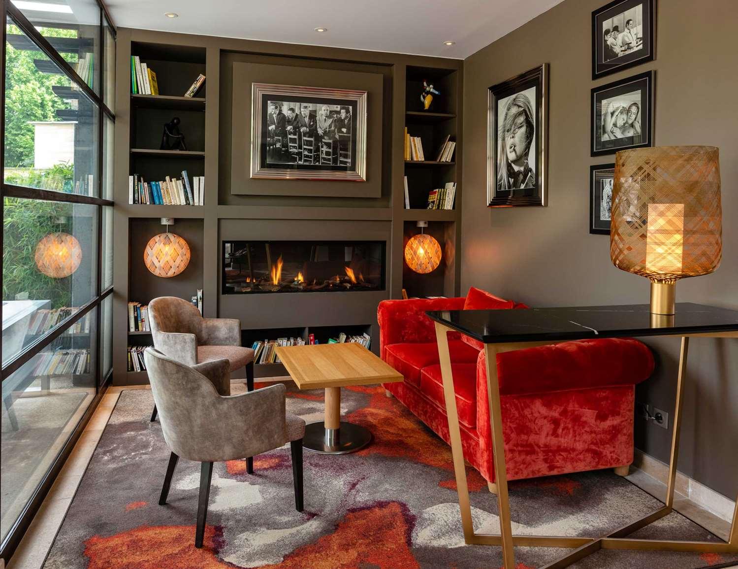 lounge