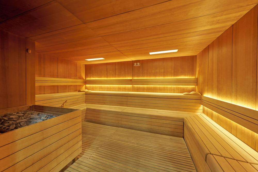 swimming pool spa