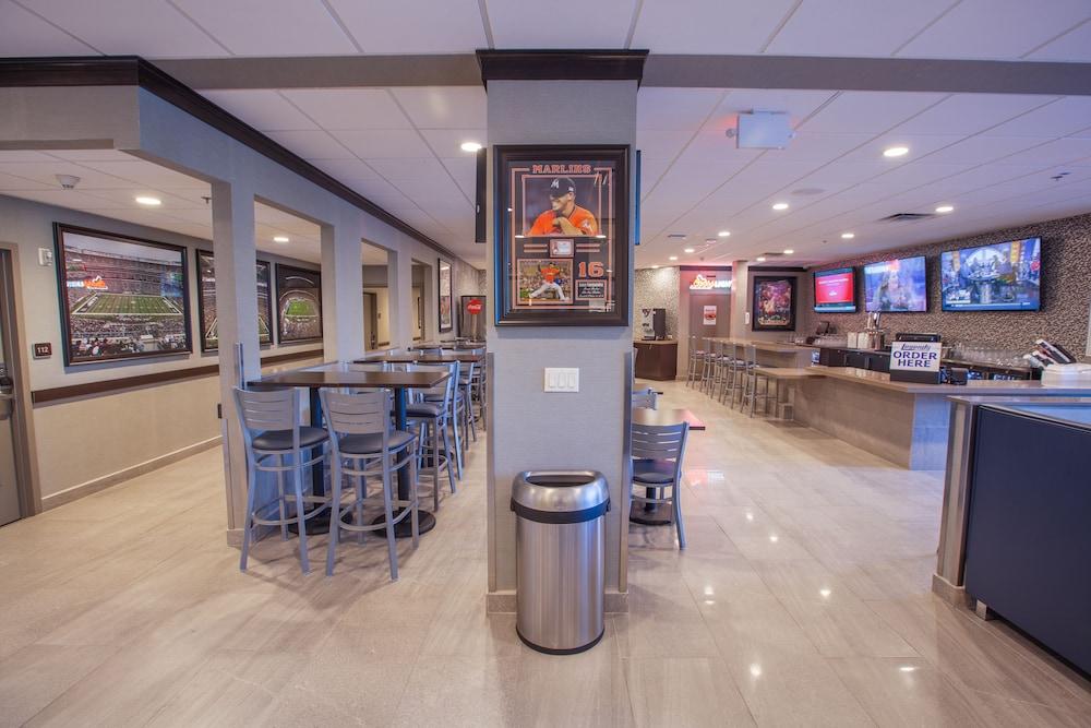 restaurant cafeteria