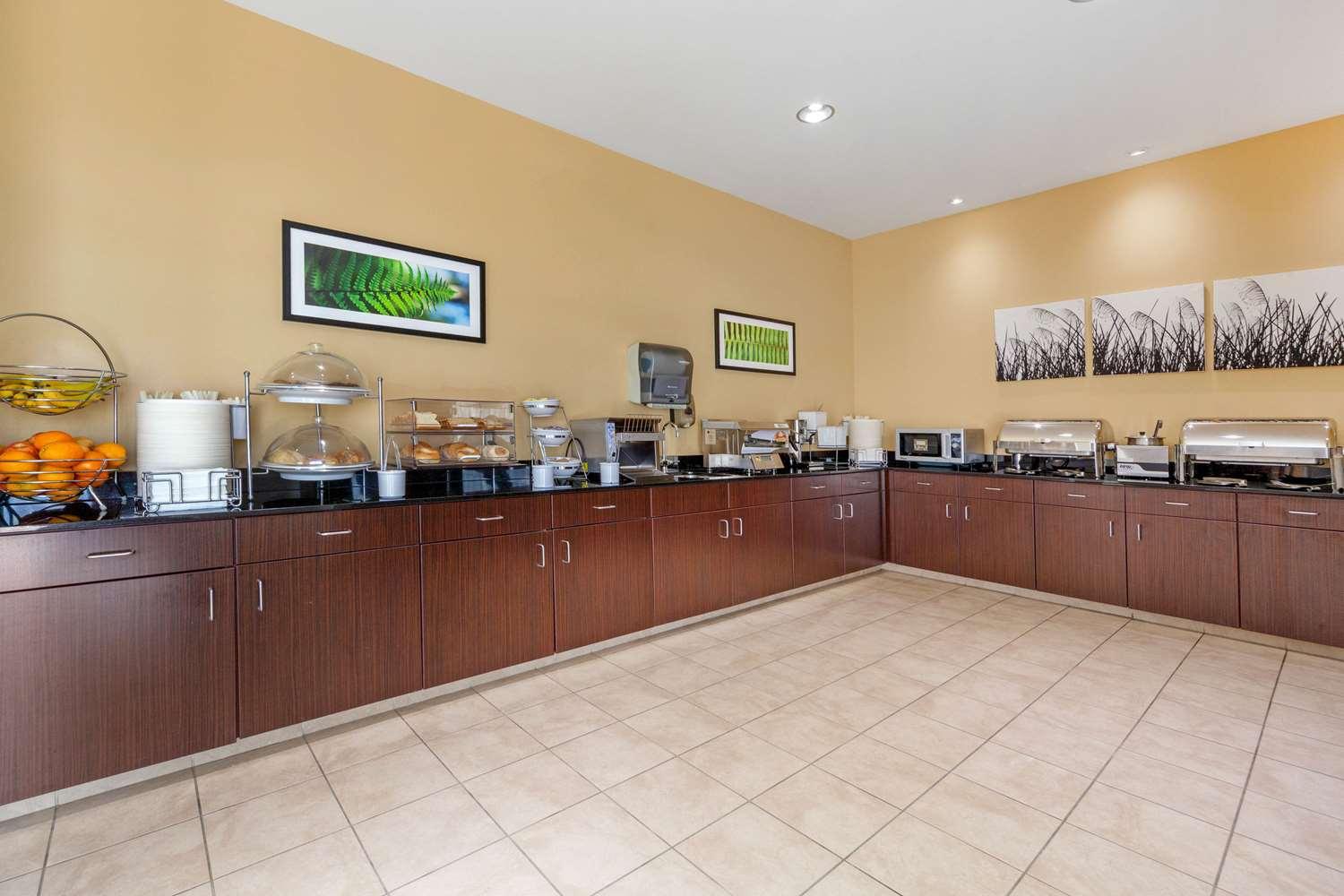 restaurant cafeteria