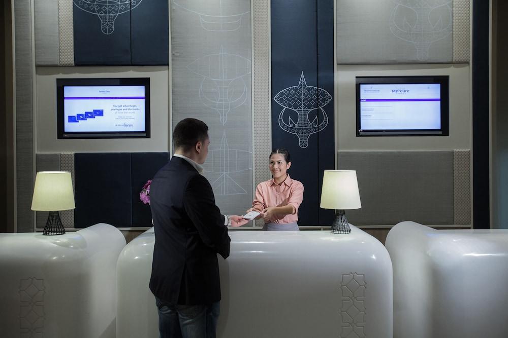 lobby