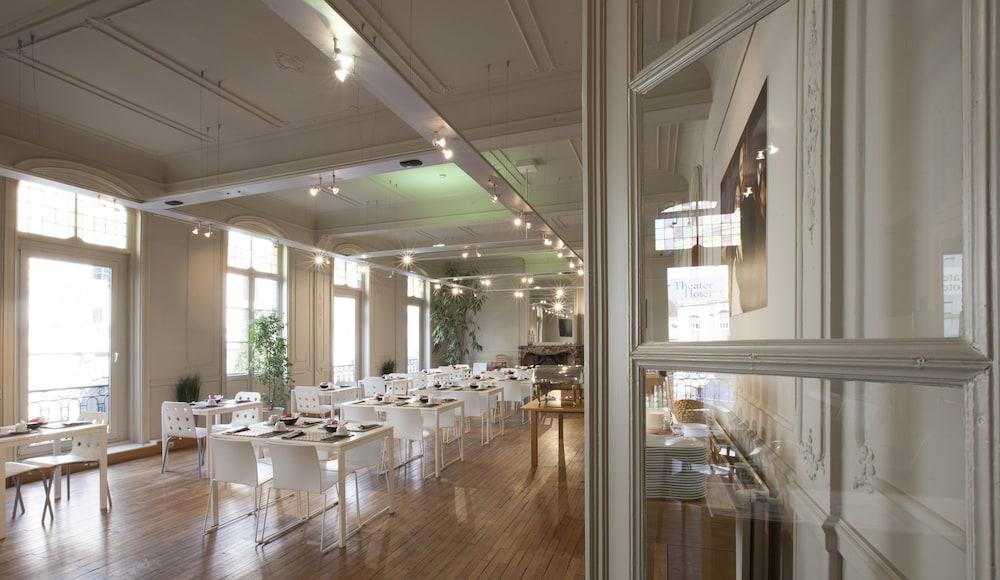 restaurant-cafeteria