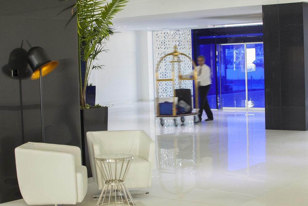 lobby