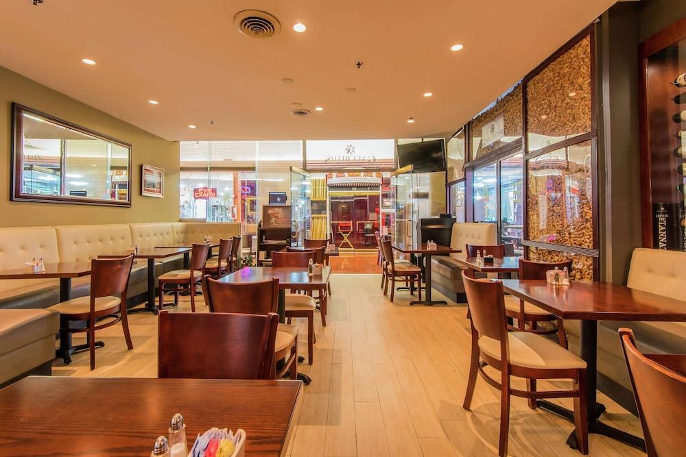 restaurant cafeteria