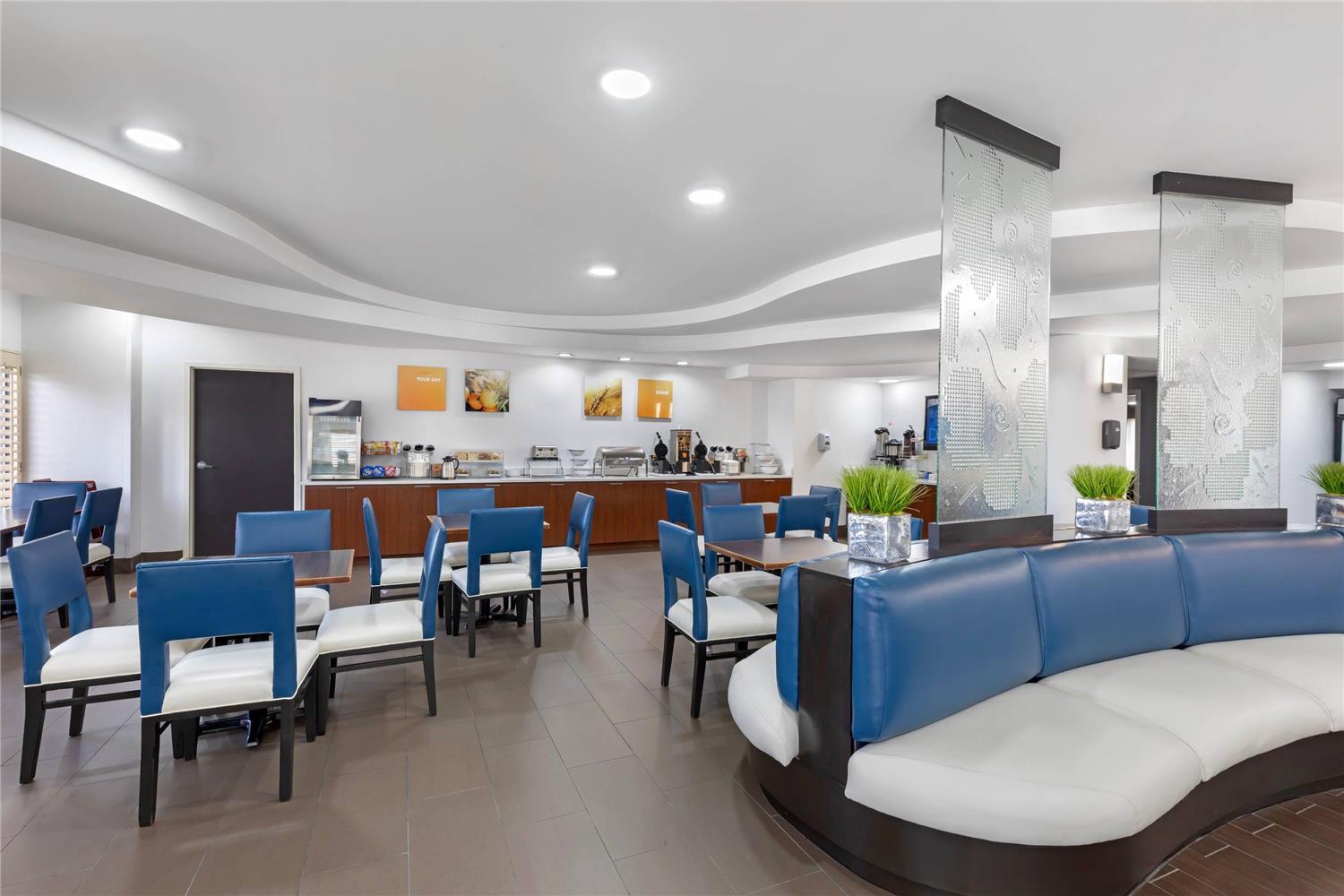 restaurant cafeteria