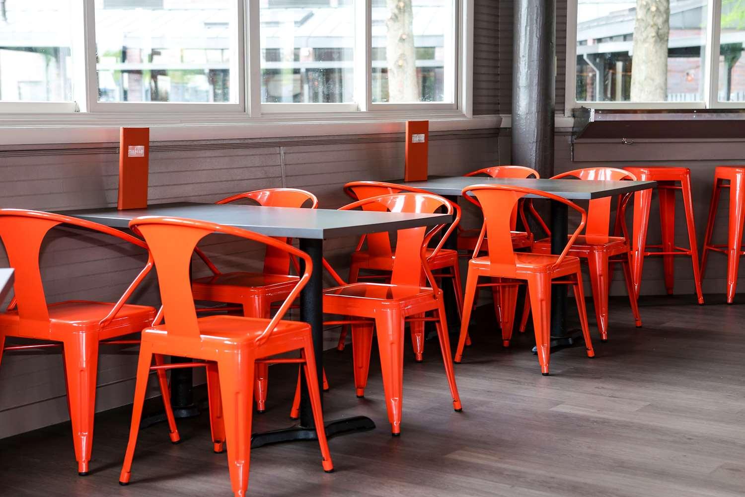 restaurant cafeteria