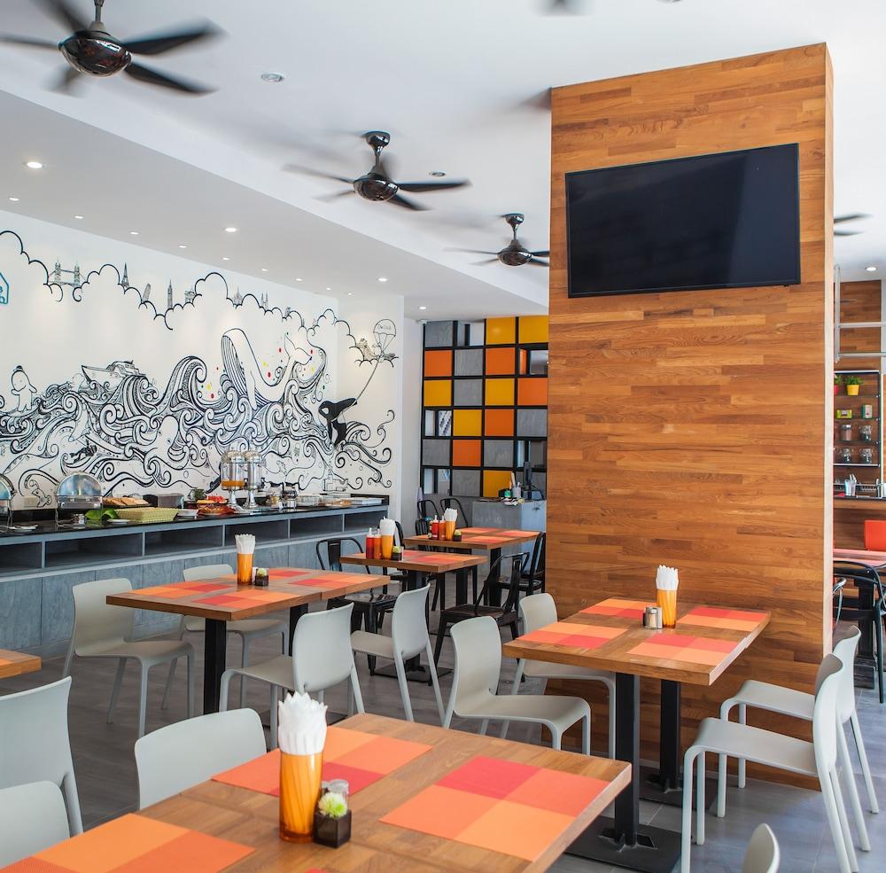 restaurant cafeteria