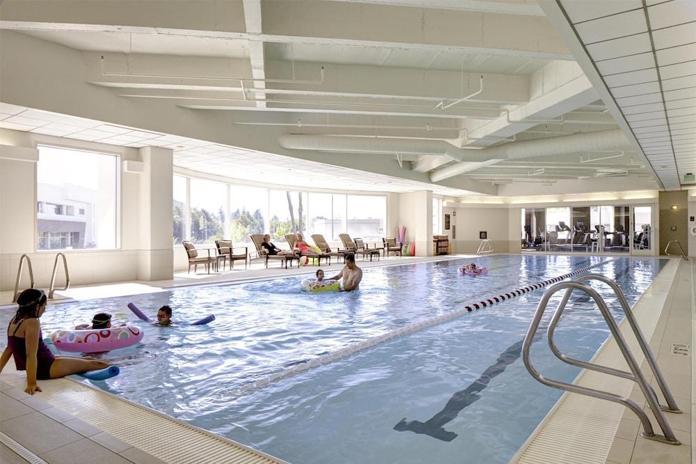 swimming pool spa
