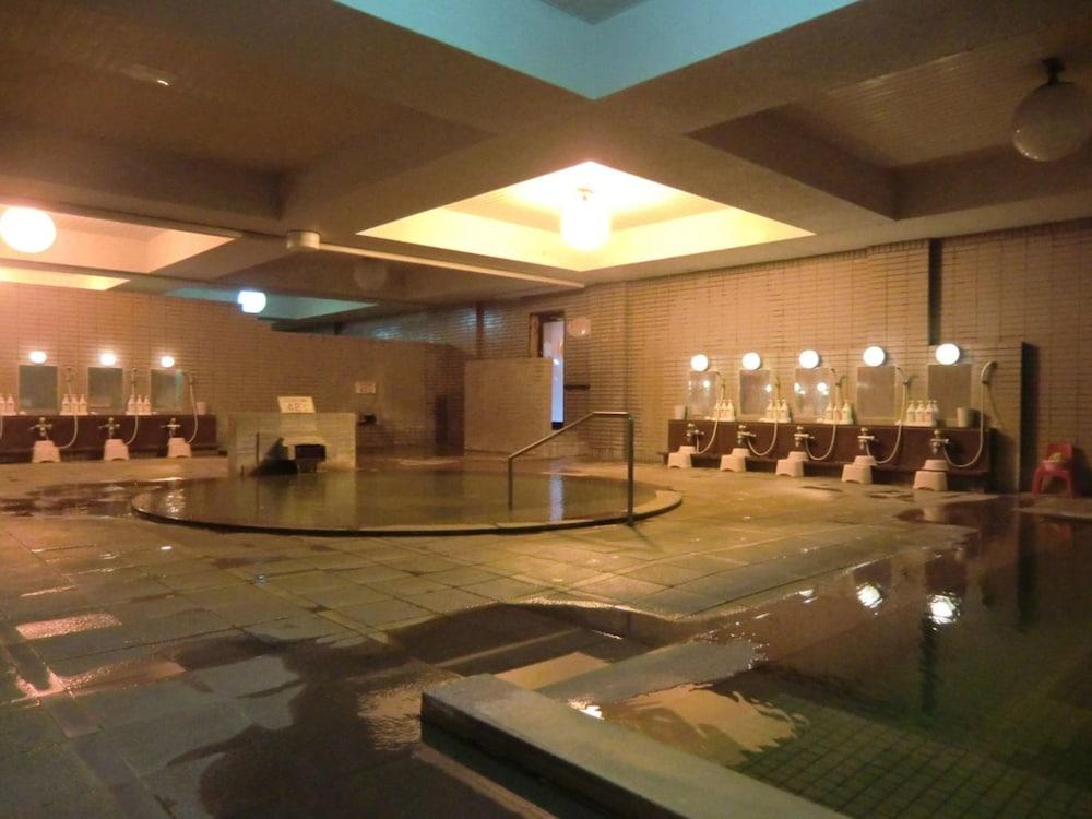 swimming pool spa