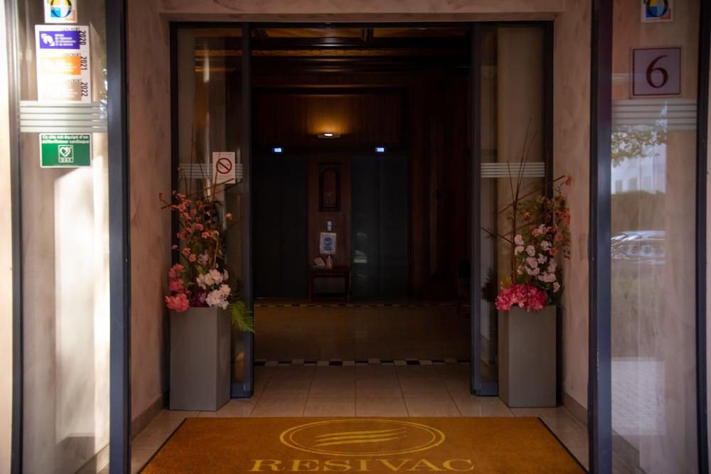 lobby