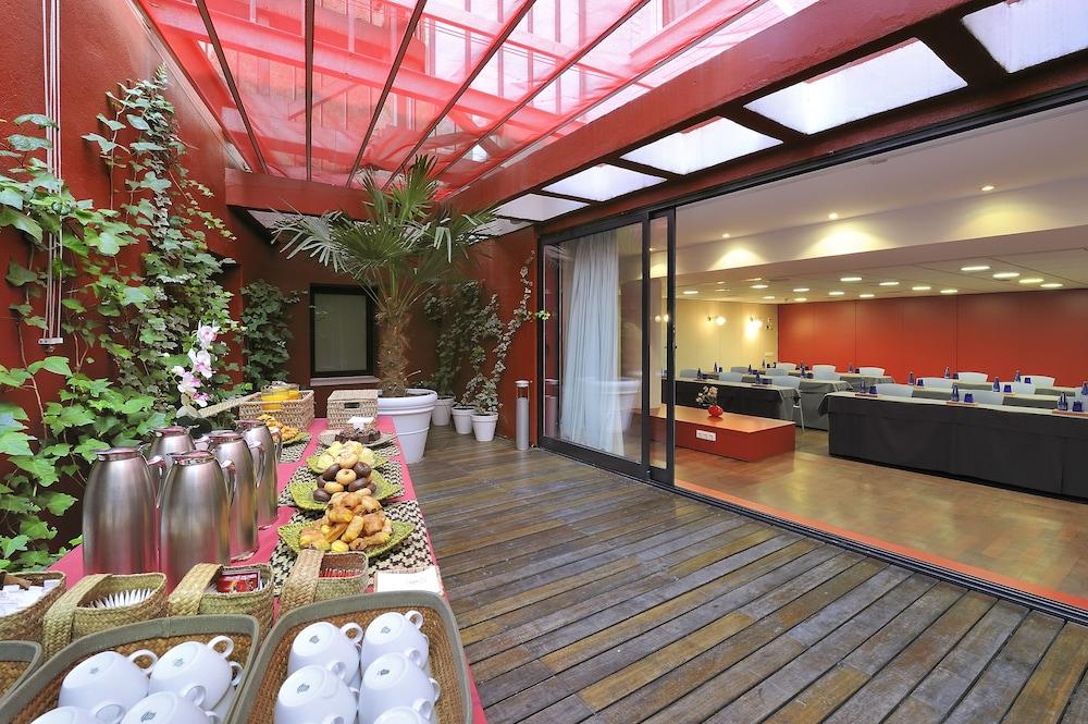 lobby