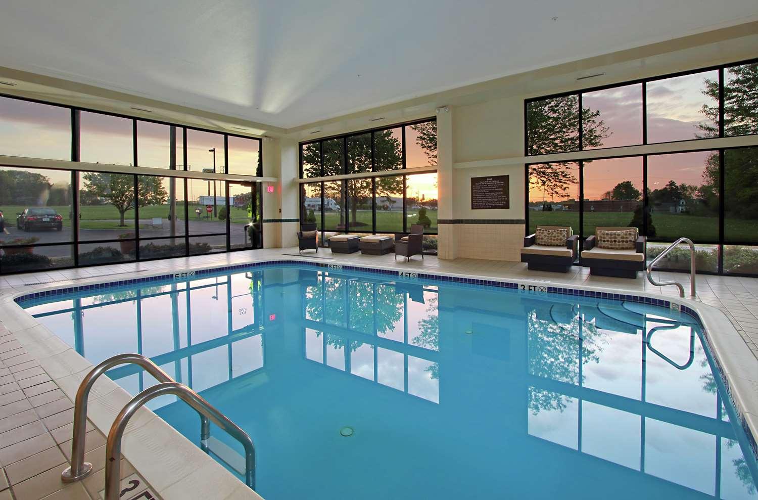 swimming pool spa